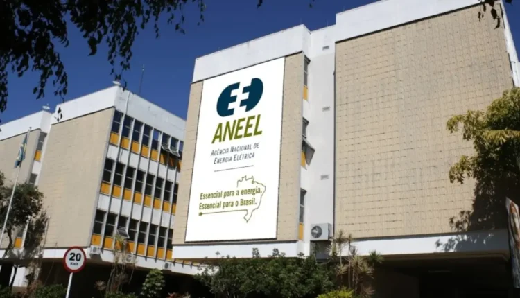 Aneel aprova socorro de até R$ 5,3 bi para setor elétrico