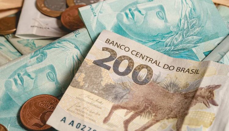 Dívida Pública Federal sobe e fecha fevereiro em R$ 5,7 trilhões