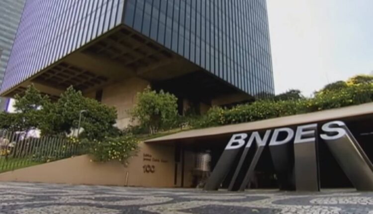 BNDES suspende linha de crédito que seria destinada ao Pronaf