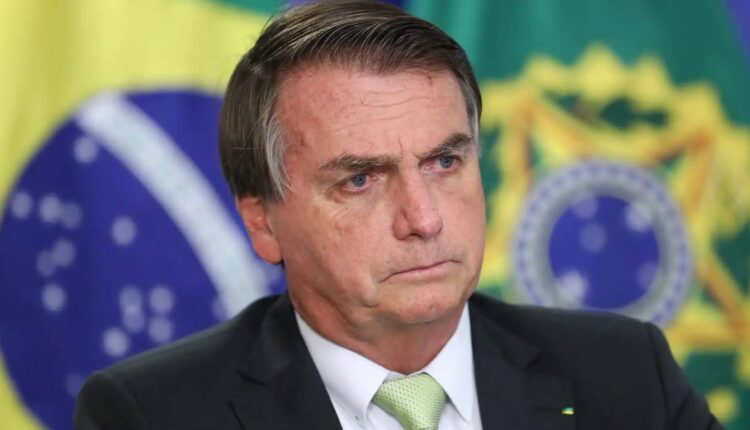 Bolsonaro ordenou à Petrobras recuar, barrando reajuste