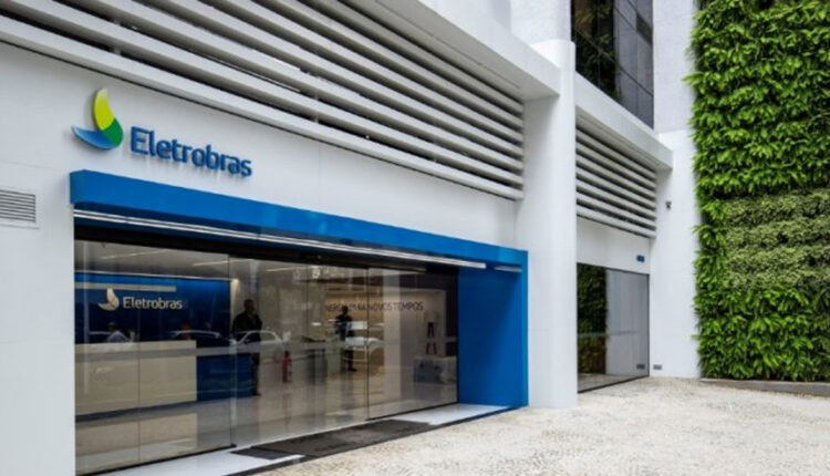 Privatização da Eletrobras deve ocorrer em até 4 semanas, diz Guedes