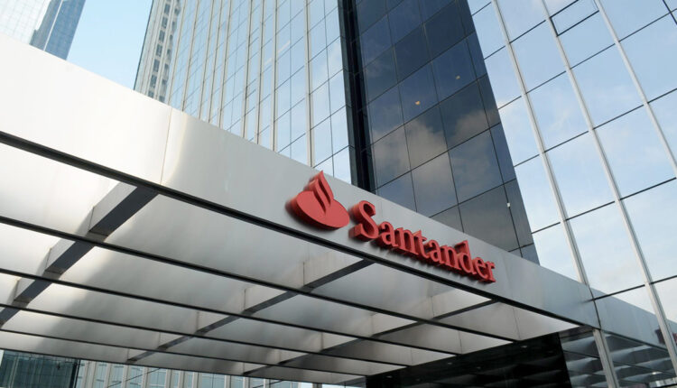 Santander Brasil: lucro líquido gerencial é de R$ 4 bi no 1º tri