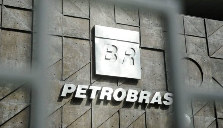 Petrobras: Sem nomes para presidir, governo avalia mudar assembleia