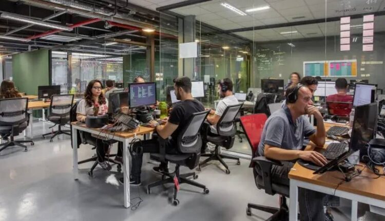 Setor de coworking voltou a crescer com modelo de trabalho híbrido