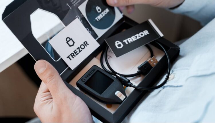 Trezor confirma vazamento que expôs e-mails de usuários das carteiras