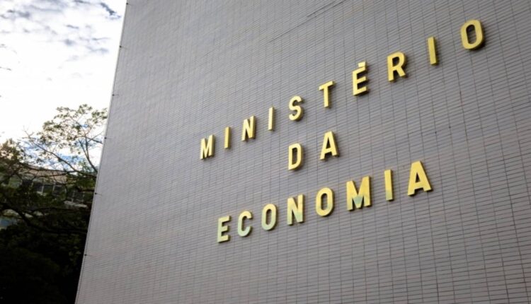 Reajustes: Verba no Orçamento de 2023 é insuficiente para bancar 5%