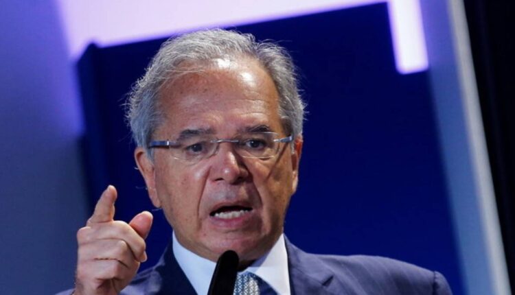 Paulo Guedes está com covid-19, ministro fará reuniões online