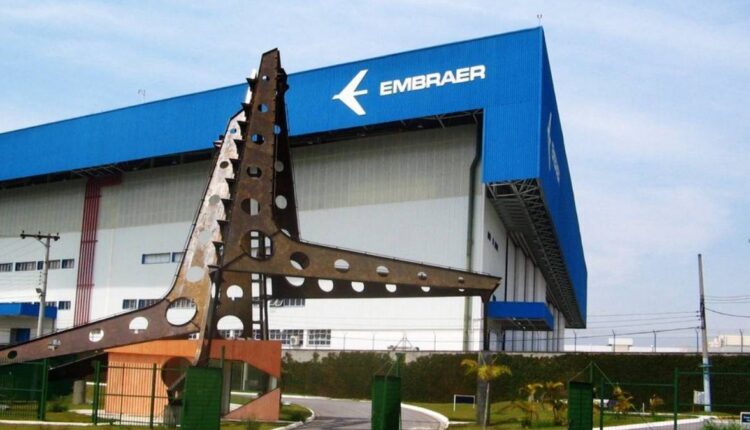 Prejuízo líquido ajustado da Embraer foi de R$ 428 milhões