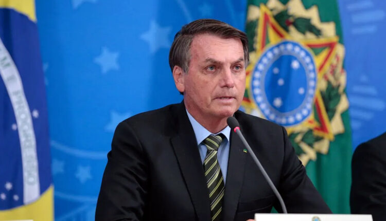 Bolsonaro deve ir à Justiça para obrigar Petrobras a reduzir combustíveis