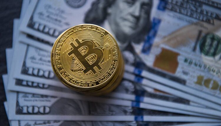 Mercado de criptomoedas perde US$ 100 bilhões com Bitcoin em queda livre