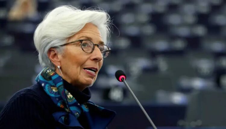 Lagarde: BCE pretende aumentar taxas de juros em meio a riscos de recessão