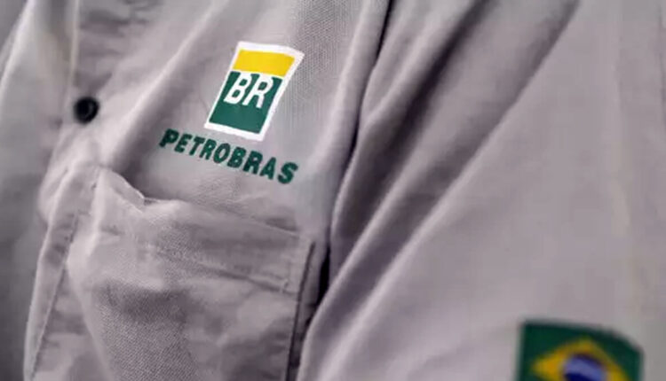 Lira anuncia reunião de líderes para discutir política de preços da Petrobras