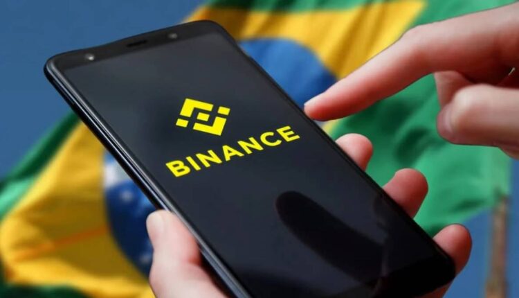 Binance volta a aceitar saques e depósitos via PIX