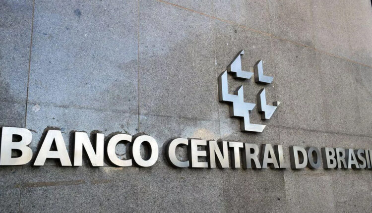 Economia cresce 0,69% em junho, diz Banco Central