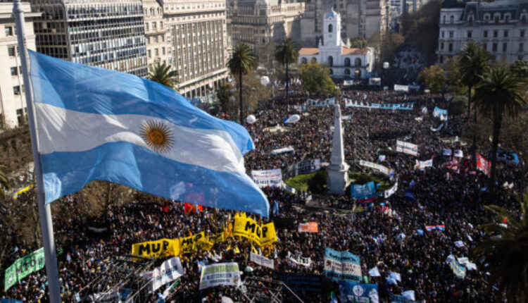 Inflação anual da Argentina atinge 88% e pode ultrapassar 100% ainda em 2022