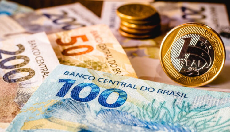 Dívida pública bruta cai para 76,8% do PIB em outubro e é a menor desde pré-pandemia