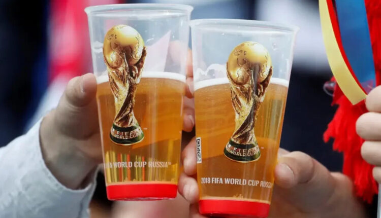 Copa do Catar com cerveja mais cara do mundo: copo de meio litro vai custar R$ 73