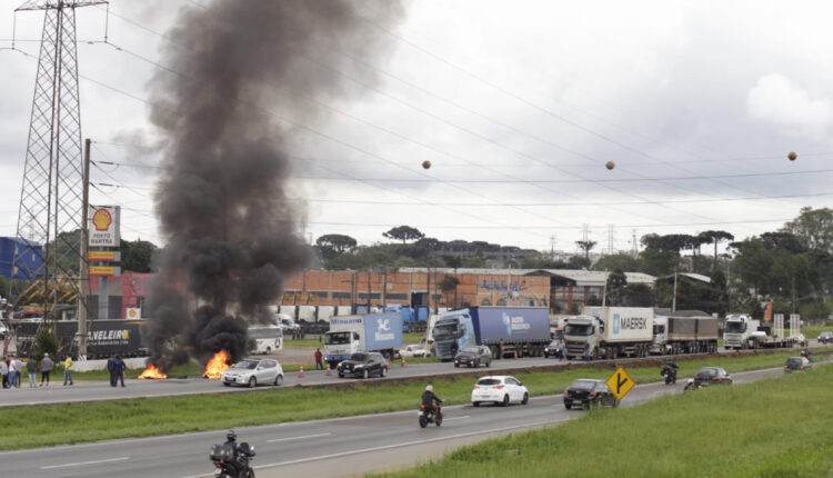 PRF afirma que já liberaram mais de 300 rodovias em manifestações