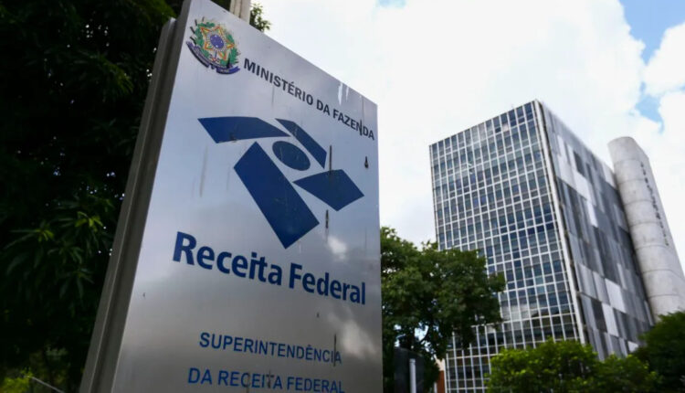 Receita paga lote residual de restituição do Imposto de Renda