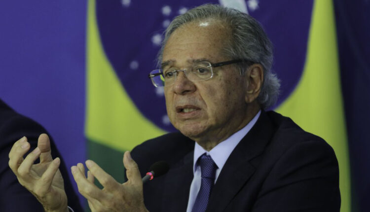 Teto foi furado porque era mal construído, diz ministro da Economia