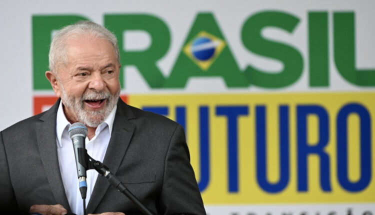 Lula deve anunciar lista de ministros no dia 13 de dezembro