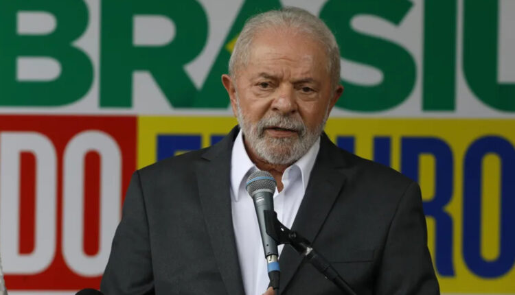 Lula anuncia 16 novos ministros nesta quinta