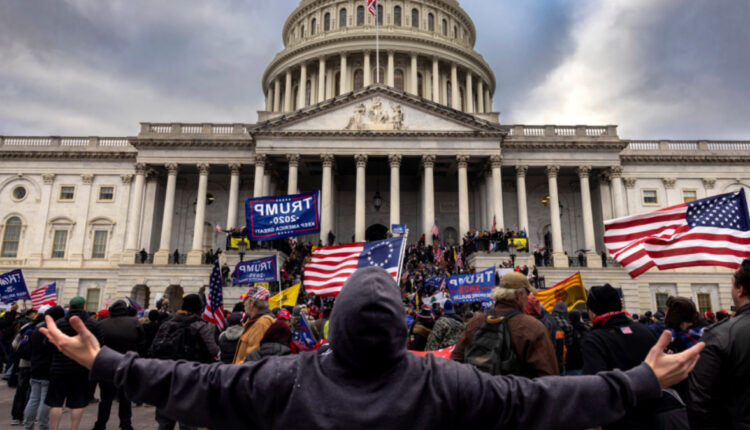 Comitê da Câmara dos Estados Unidos pede abertura de processos criminais contra Trump