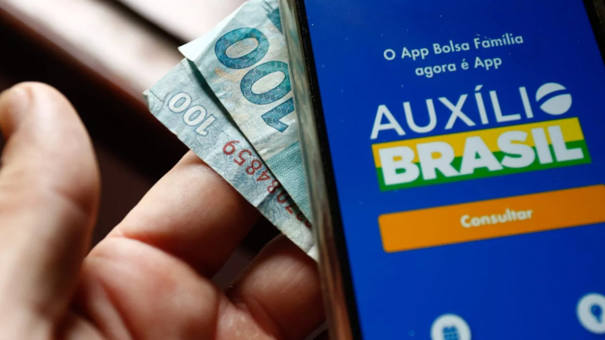 Caixa paga Auxílio Brasil a beneficiários com NIS de final 9