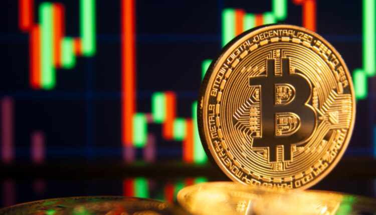 Bitcoin não se move durante o feriado, mas mercado mostra movimentos importantes.