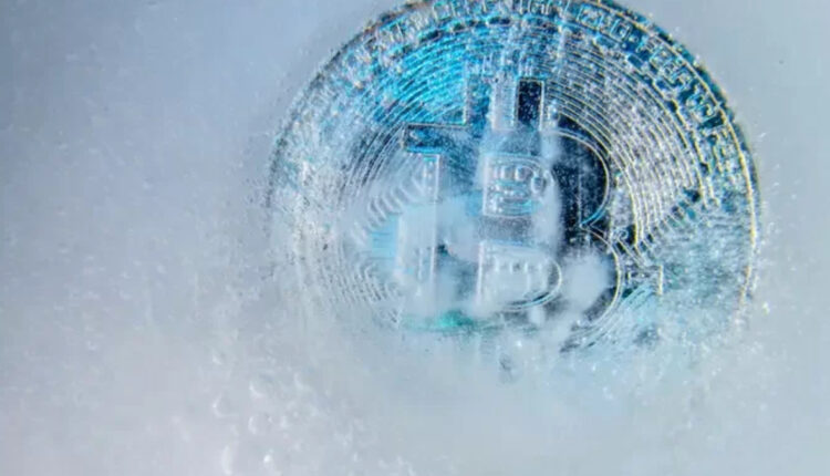 Onda de frio nos EUA derruba hash rate do Bitcoin em 40%; entenda