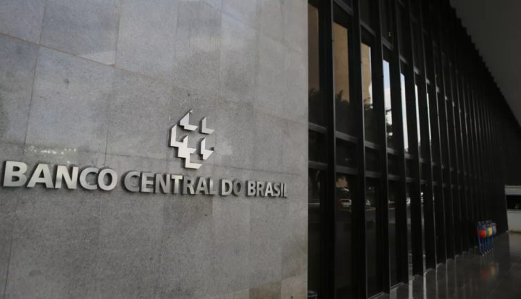 Governo Central tem superávit de R$ 54 bi em fechamento de 2022, o primeiro saldo positivo desde 2013