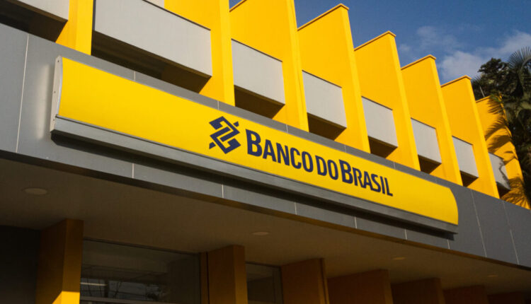 Sob nova presidência, Banco do Brasil (BBAS3) cai mais de 4%