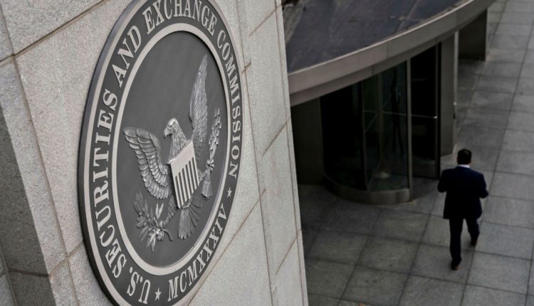 SEC quer banir serviços de staking dos EUA, diz CEO da Coinbase