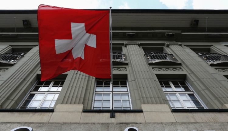 Ações do Credit Suisse despencam após principal acionista negar novo aporte
