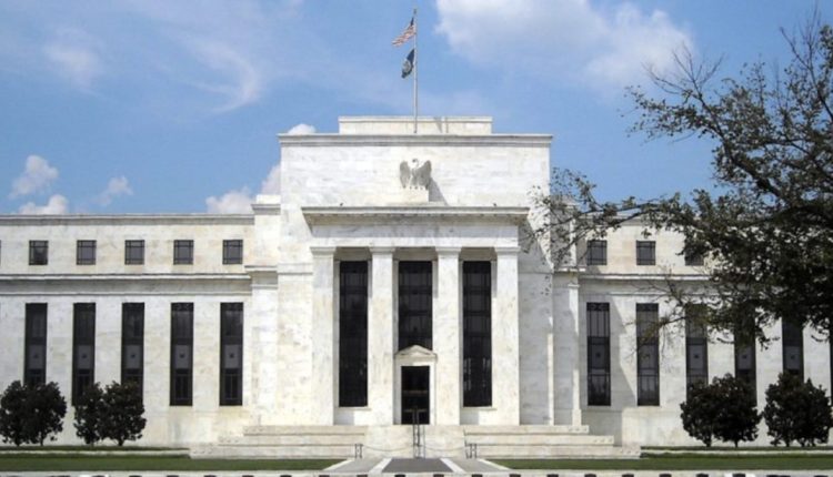 Fed sobe juros dos EUA em 0,25% ponto percentual e projeta nova alta ainda para este ano
