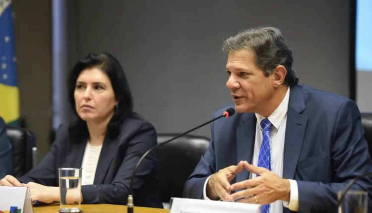 Reunião por arcabouço fiscal, Ibovespa, balanços e o que mais movimenta o mercado hoje