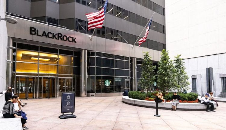 BlackRock: lucro líquido cai para US$ 1,157 bilhão no 1T23; resultado vem acima do esperado