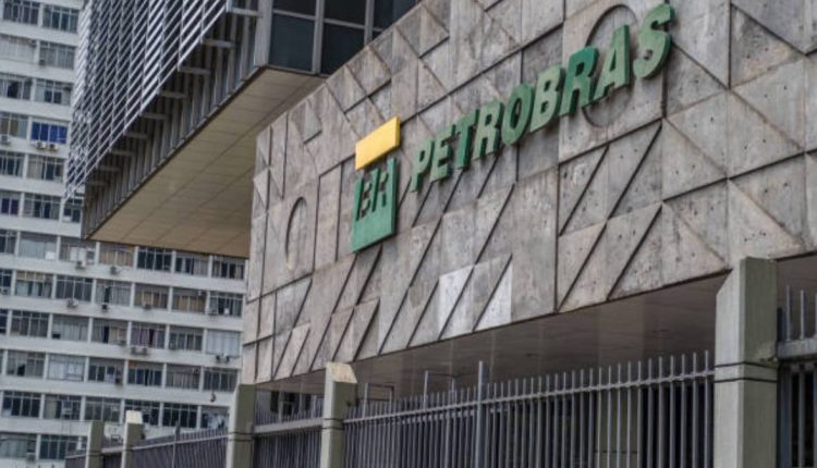 Confira os 5 principais destaques do dia: nova política de dividendos da Petrobras, Ibovespa e o que mais move os mercados